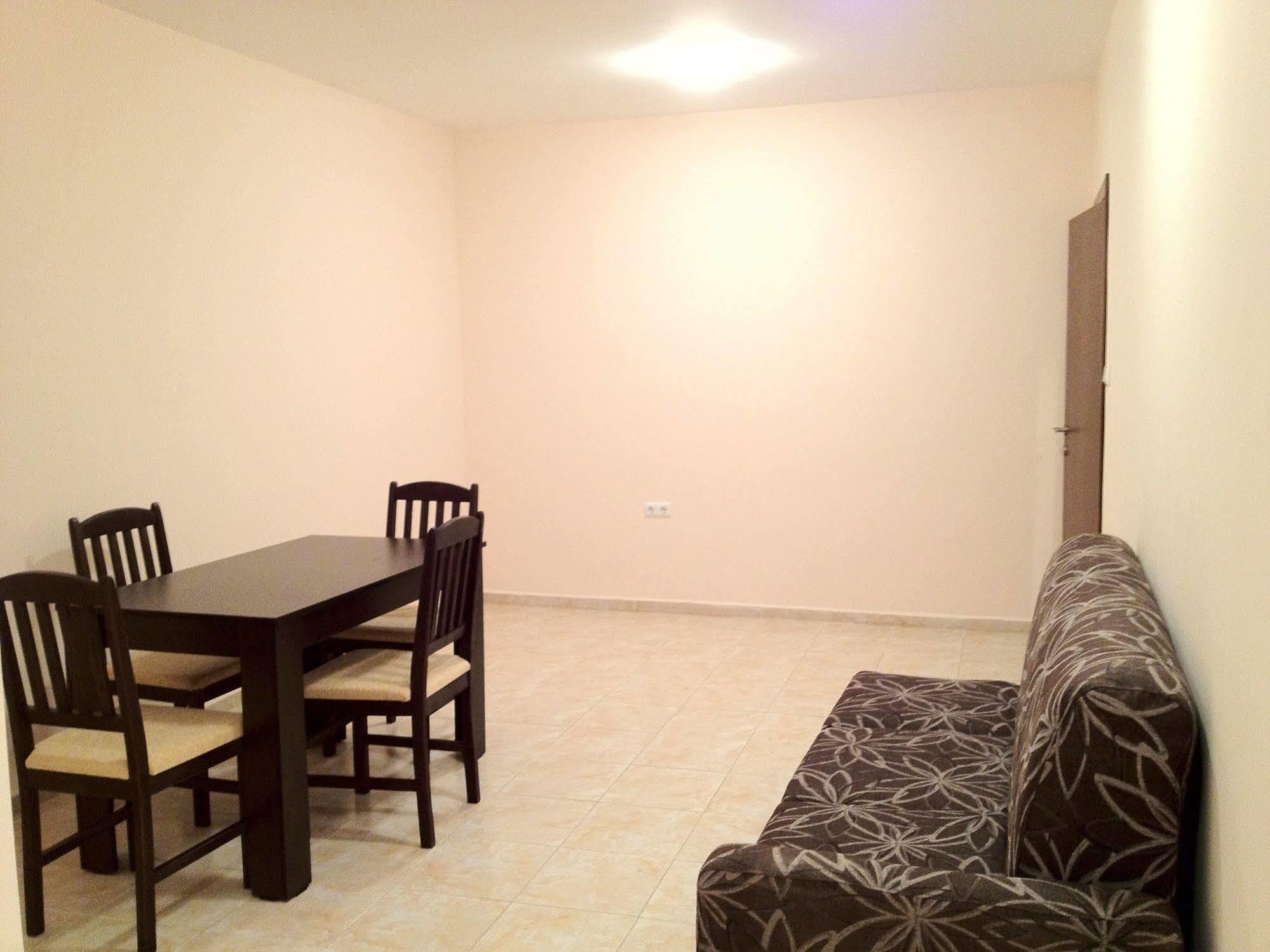 Ferienwohnung Arizona Del Mar Pomorie Exterior foto