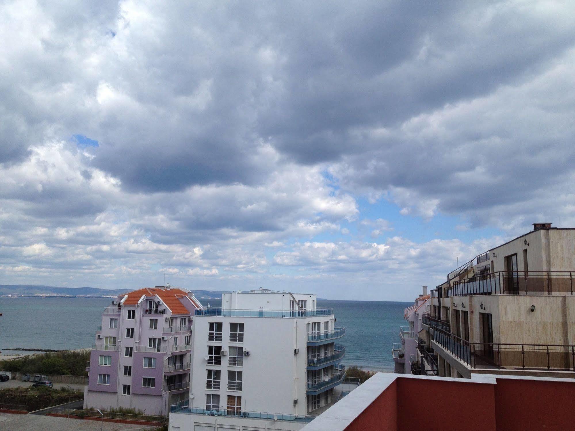Ferienwohnung Arizona Del Mar Pomorie Exterior foto